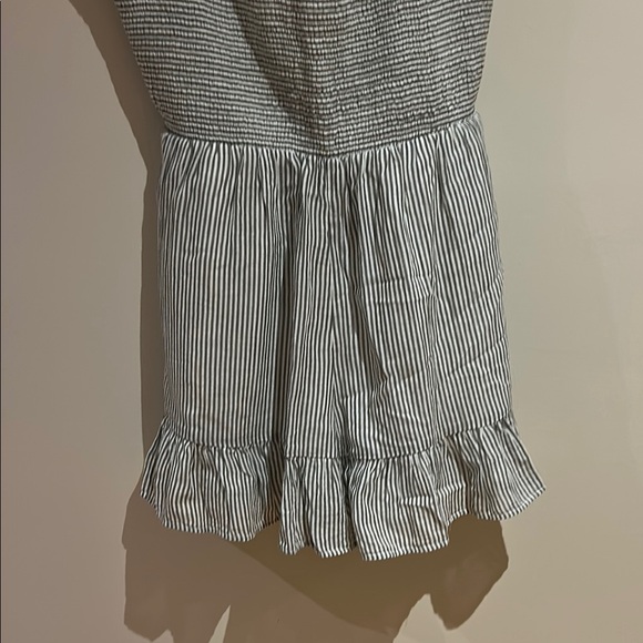 Striped Romper with Ruffle Hem (NWT) - Picture 3 of 9